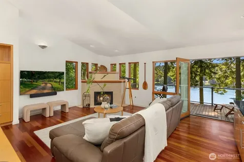 11515 Blue Heron Lane NE Bainbridge Island WA 98110