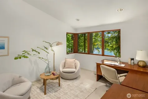 11515 Blue Heron Lane NE Bainbridge Island WA 98110