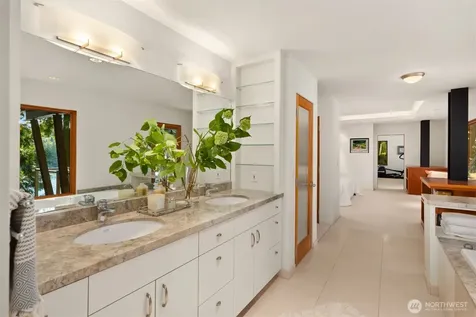 11515 Blue Heron Lane NE Bainbridge Island WA 98110