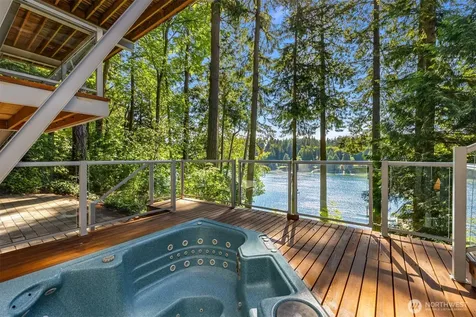 11515 Blue Heron Lane NE Bainbridge Island WA 98110