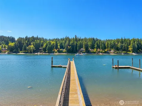 11515 Blue Heron Lane NE Bainbridge Island WA 98110