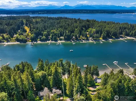 11515 Blue Heron Lane NE Bainbridge Island WA 98110
