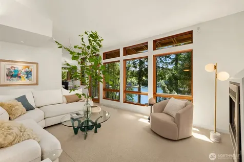 11515 Blue Heron Lane NE Bainbridge Island WA 98110