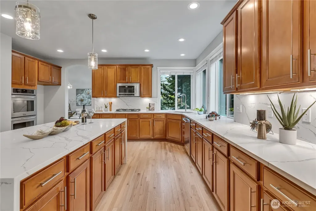 19220 5th Street E Lake Tapps WA 98391