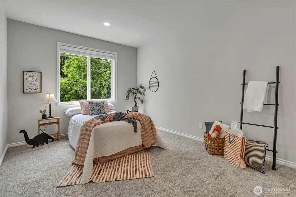 19220 5th Street E Lake Tapps WA 98391
