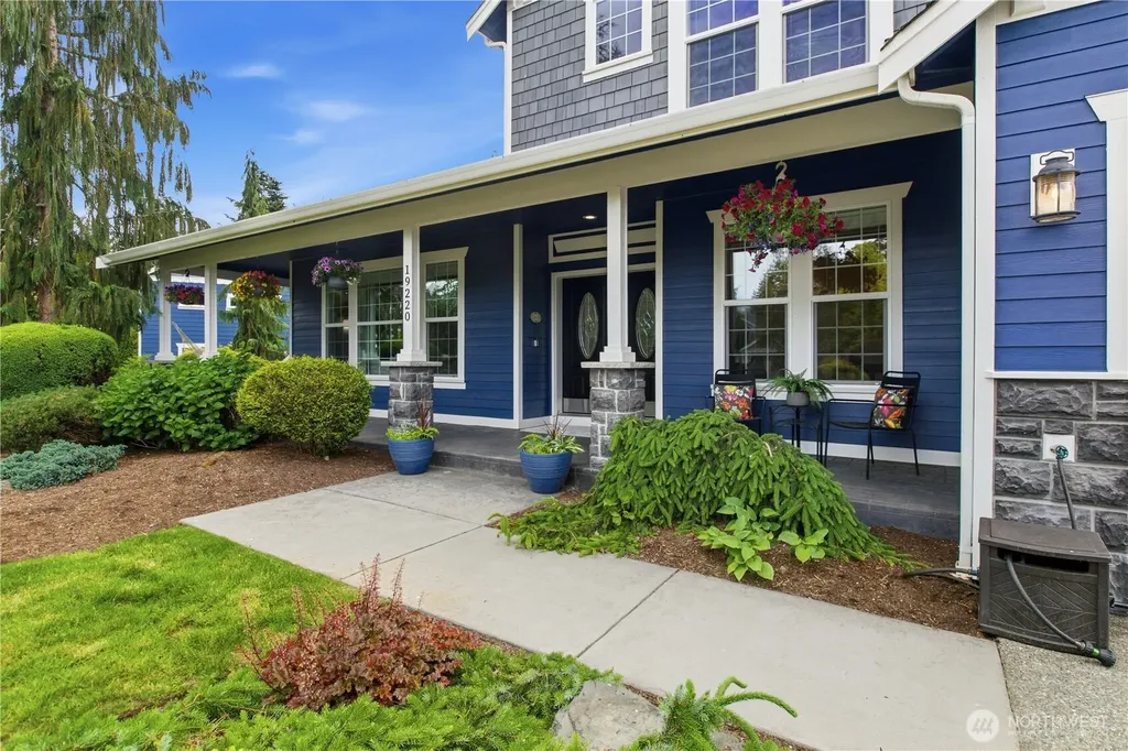 19220 5th Street E Lake Tapps WA 98391