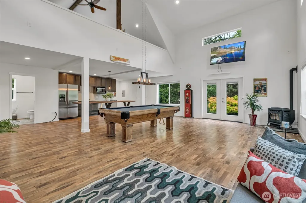 19220 5th Street E Lake Tapps WA 98391