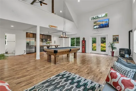 19220 5th Street E Lake Tapps WA 98391