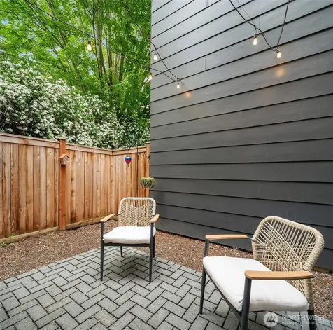 7154 44th Avenue S Seattle WA 98118