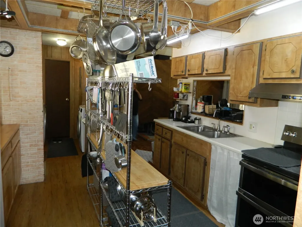 16 Summit Lake Road Tonasket WA 98855