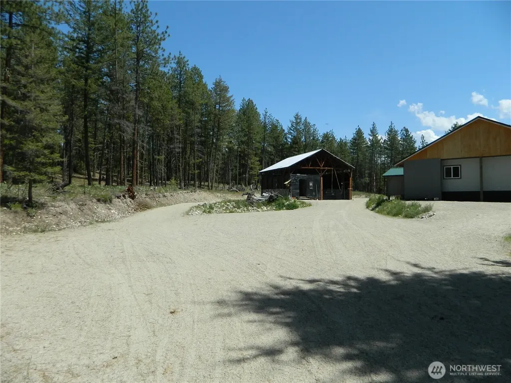 16 Summit Lake Road Tonasket WA 98855