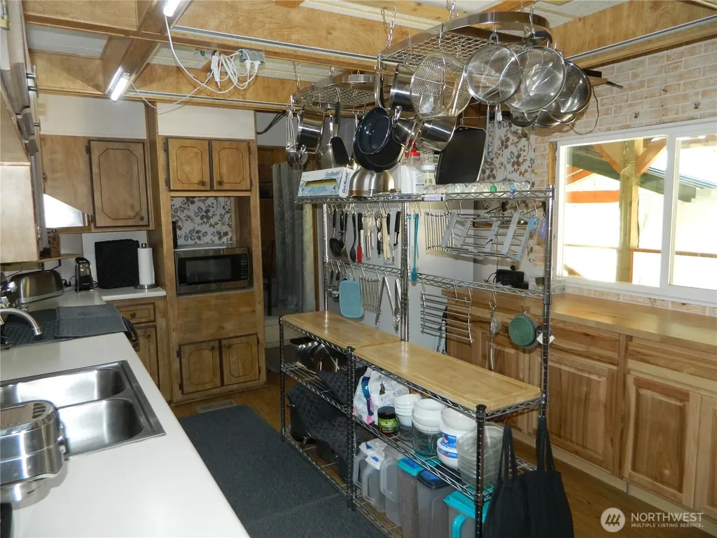 16 Summit Lake Road Tonasket WA 98855