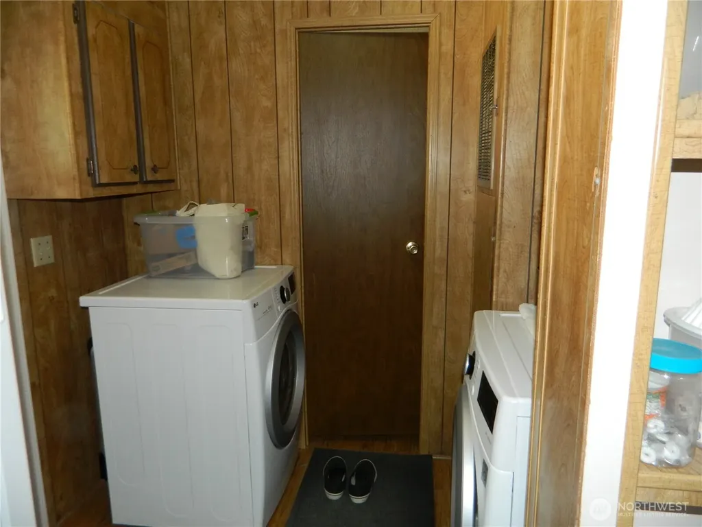 16 Summit Lake Road Tonasket WA 98855