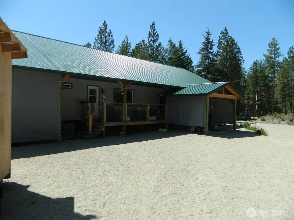 16 Summit Lake Road Tonasket WA 98855