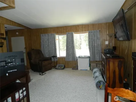 16 Summit Lake Road Tonasket WA 98855