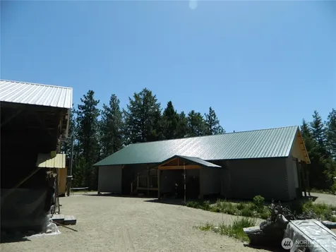 16 Summit Lake Road Tonasket WA 98855