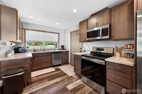 11605 67 Avenue E Puyallup WA 98373