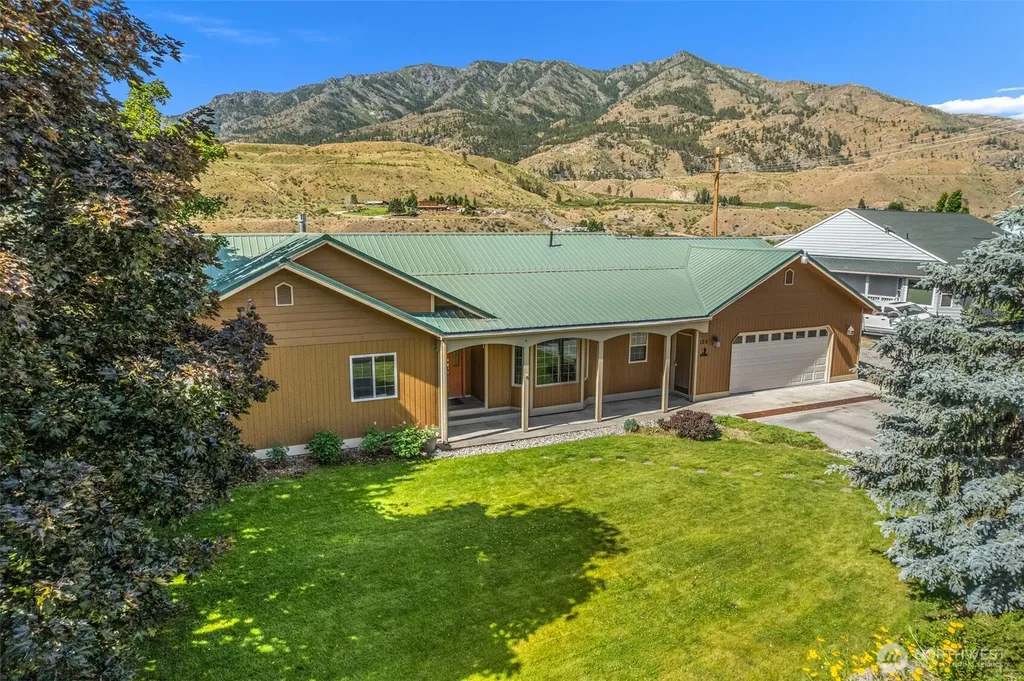 105 Bill Shaw Road Pateros WA 98846