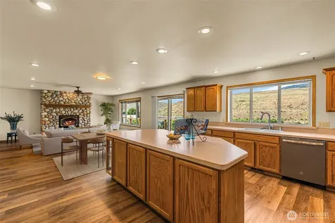 105 Bill Shaw Road Pateros WA 98846