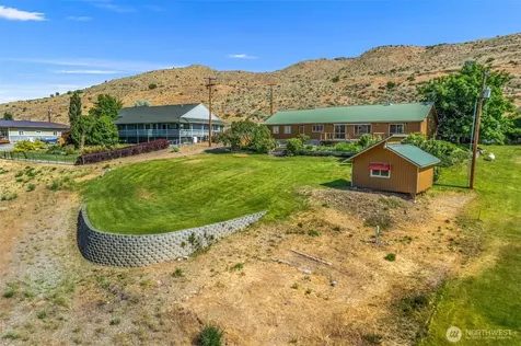 105 Bill Shaw Road Pateros WA 98846