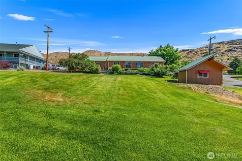 105 Bill Shaw Road Pateros WA 98846