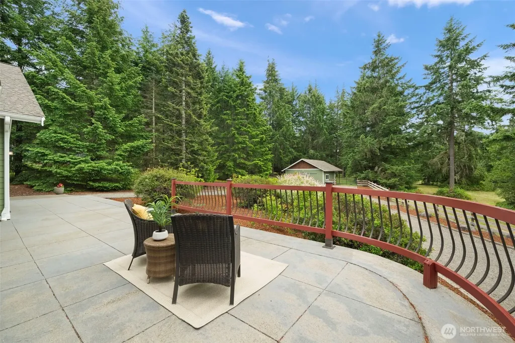 6301 Foxtrail Court NE Olympia WA 98516