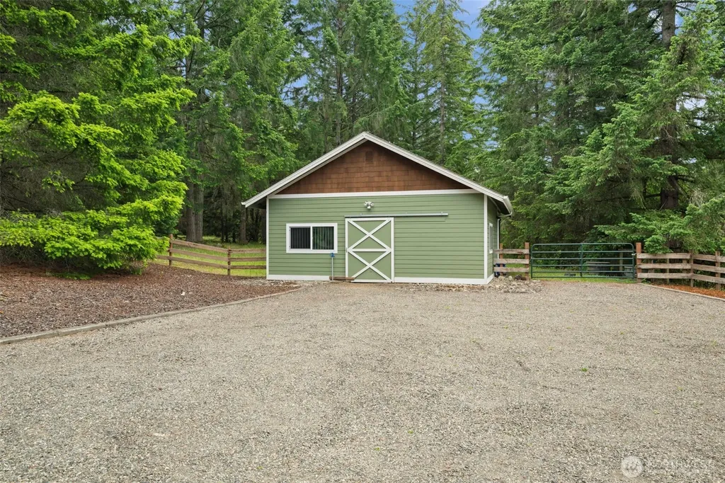 6301 Foxtrail Court NE Olympia WA 98516