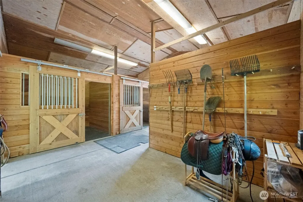 6301 Foxtrail Court NE Olympia WA 98516