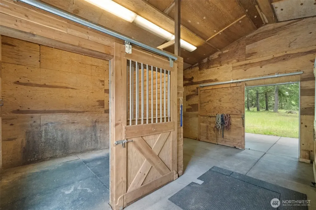 6301 Foxtrail Court NE Olympia WA 98516