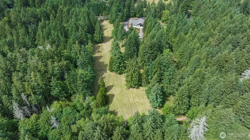 6301 Foxtrail Court NE Olympia WA 98516