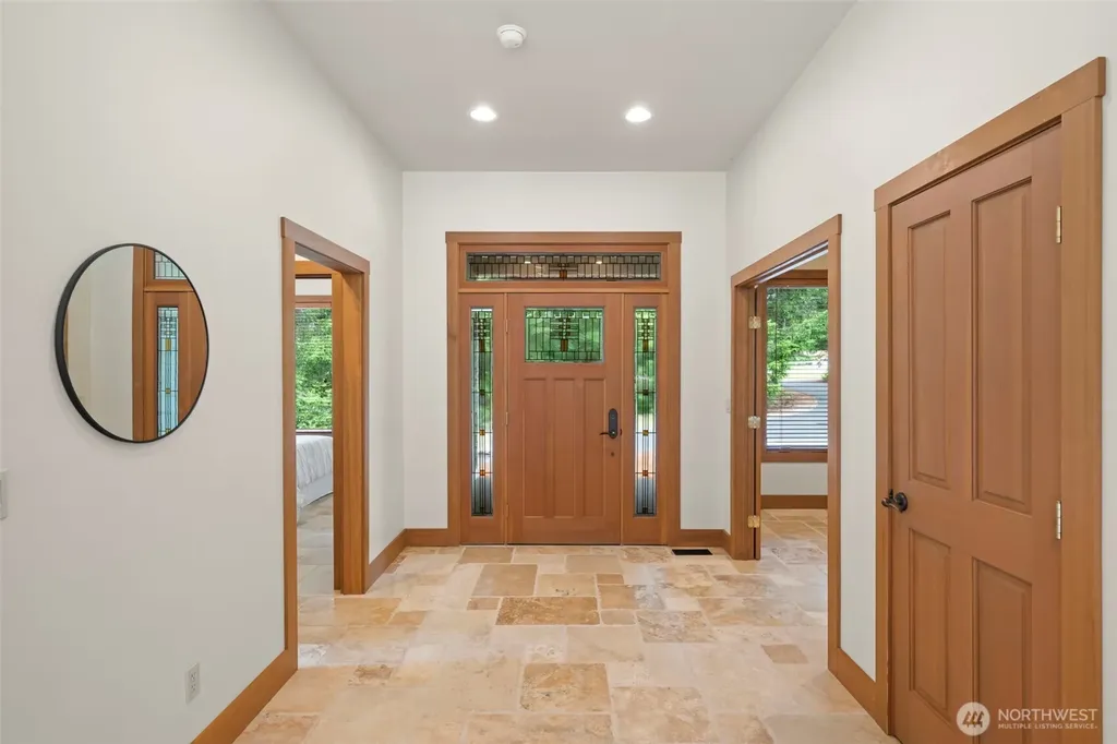 6301 Foxtrail Court NE Olympia WA 98516