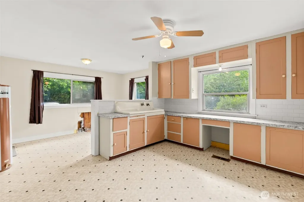 4711 Johnson Point Road NE Olympia WA 98516