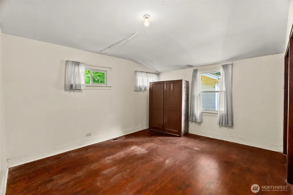 4711 Johnson Point Road NE Olympia WA 98516