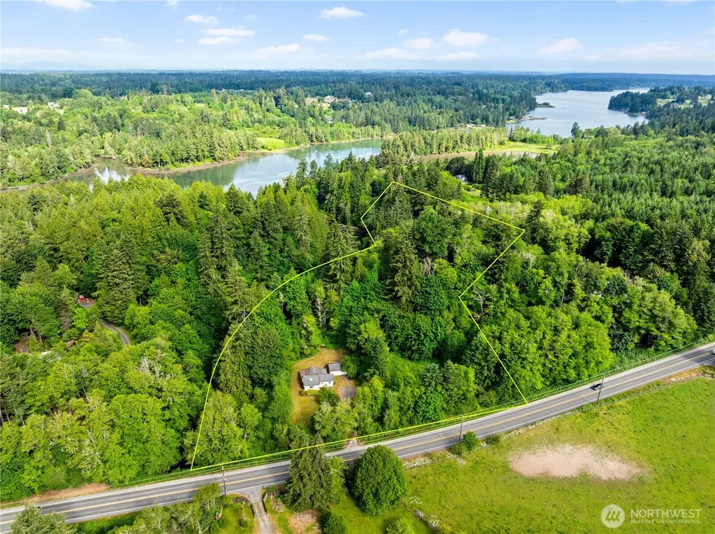 4711 Johnson Point Road NE Olympia WA 98516
