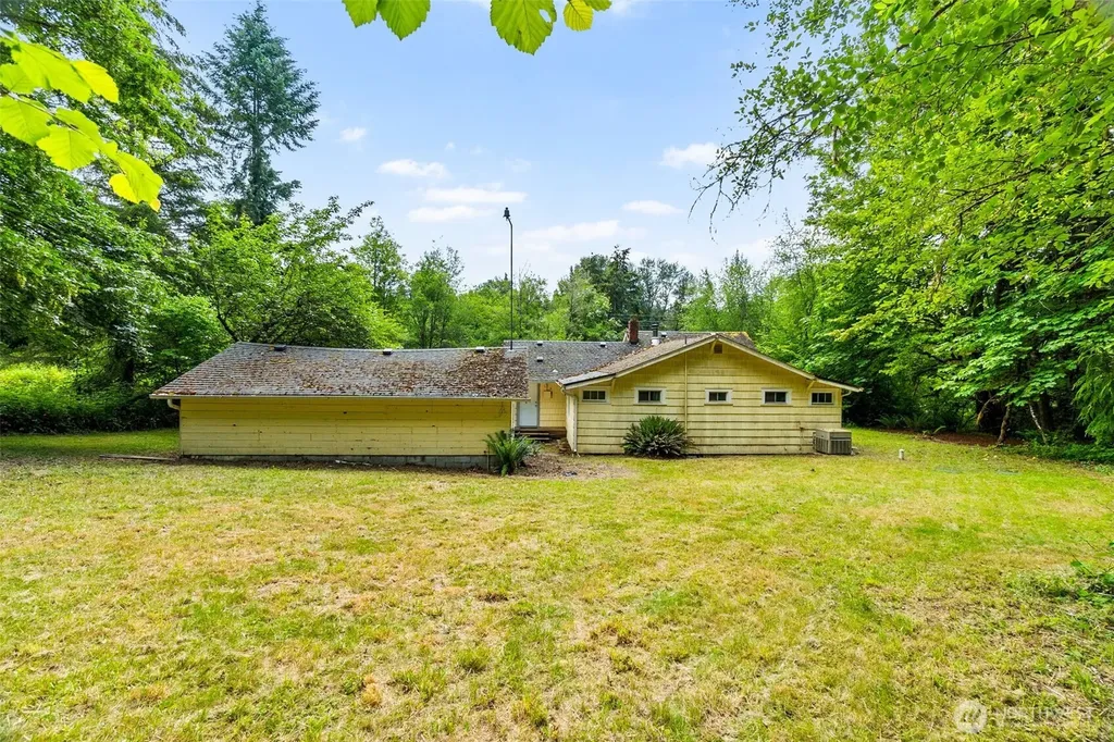 4711 Johnson Point Road NE Olympia WA 98516