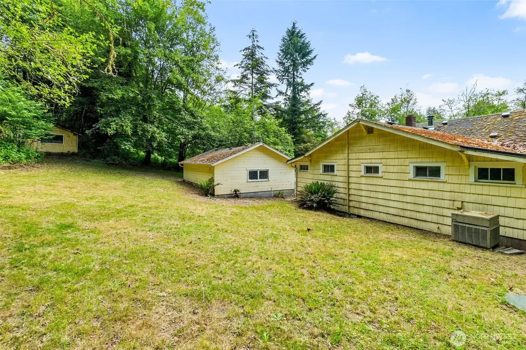 4711 Johnson Point Road NE Olympia WA 98516