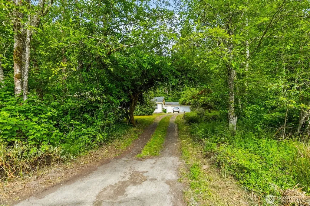 4711 Johnson Point Road NE Olympia WA 98516