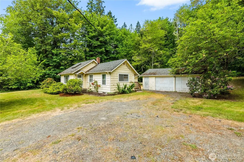 4711 Johnson Point Road NE Olympia WA 98516