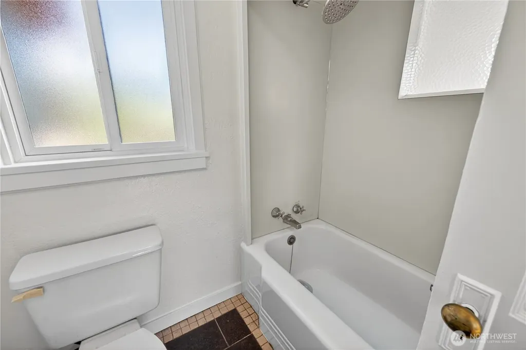 2009 11th Street Anacortes WA 98221
