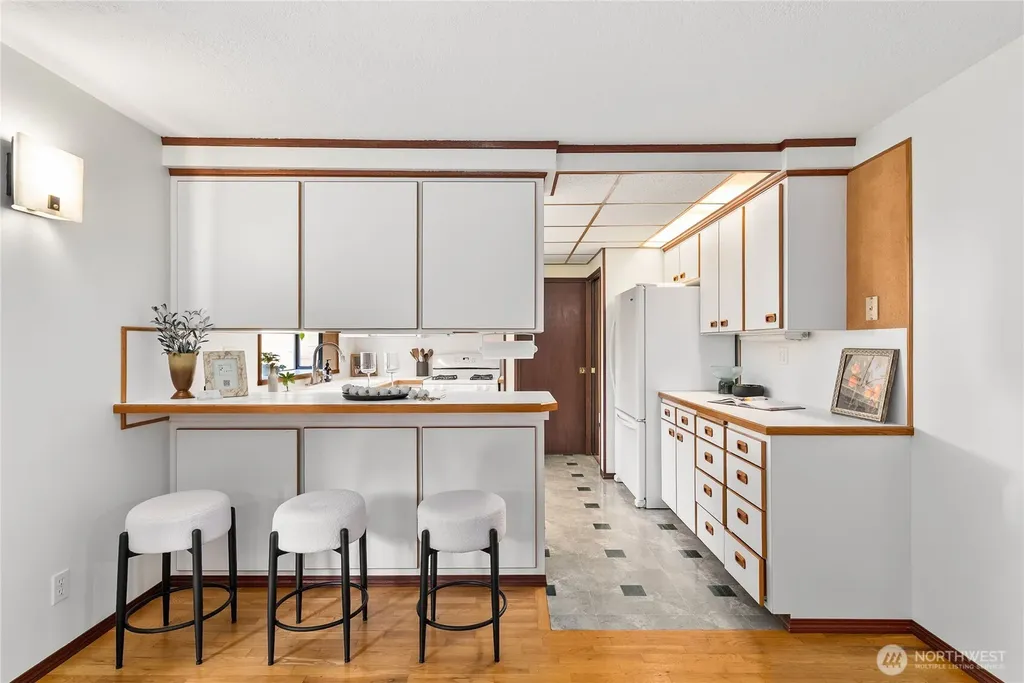 4215 189th Place SW Lynnwood WA 98036