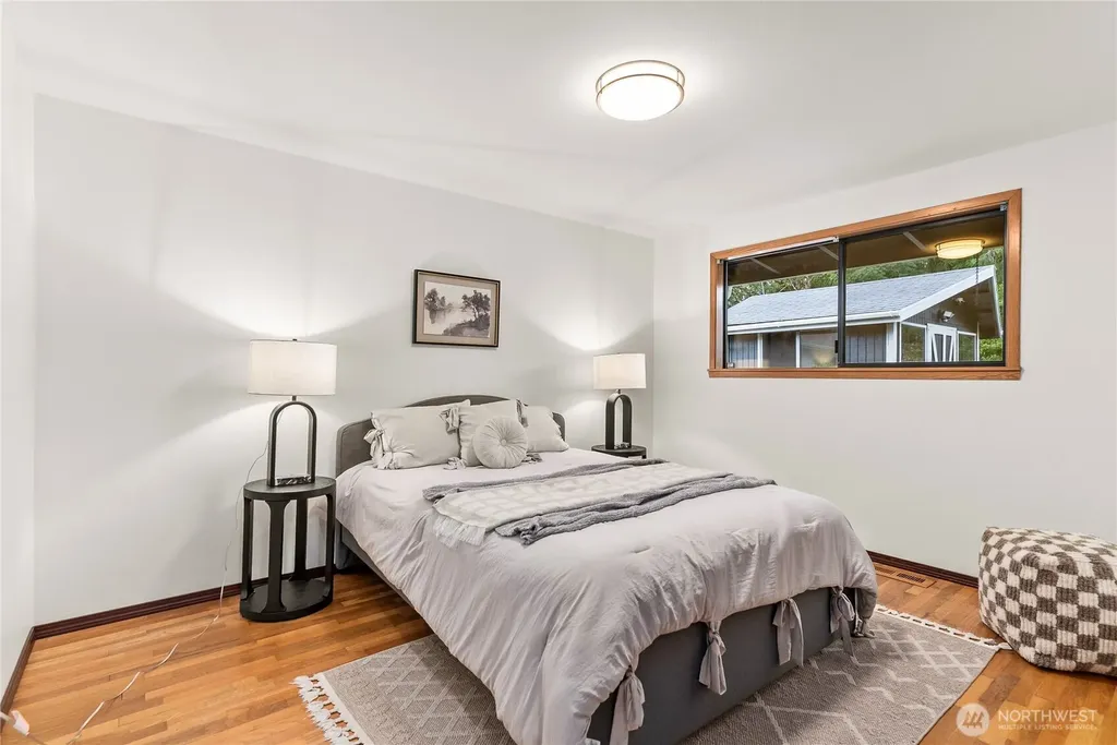 4215 189th Place SW Lynnwood WA 98036