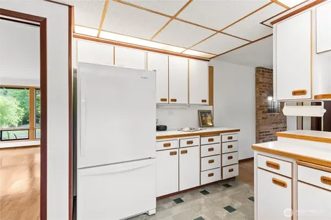 4215 189th Place SW Lynnwood WA 98036
