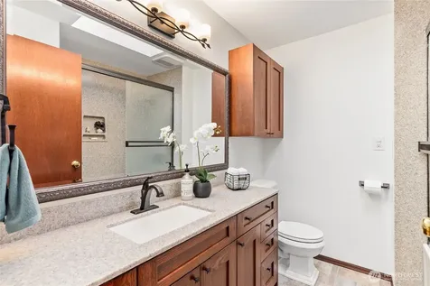 4215 189th Place SW Lynnwood WA 98036