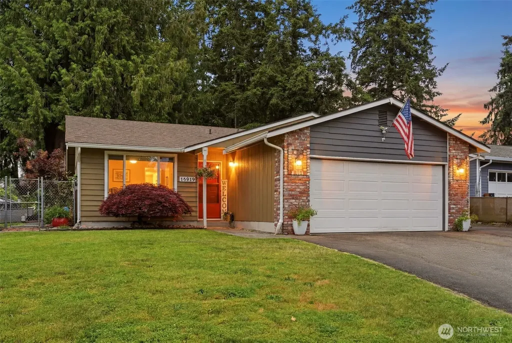 15919 119th Avenue E Puyallup WA 98374