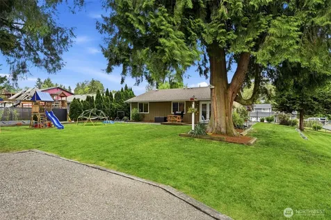 15919 119th Avenue E Puyallup WA 98374
