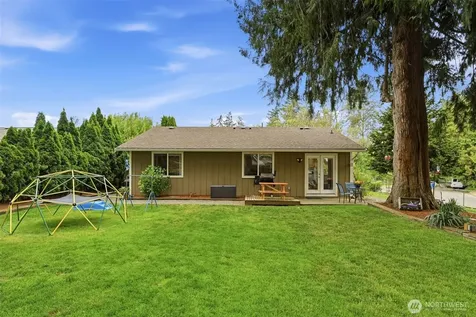 15919 119th Avenue E Puyallup WA 98374