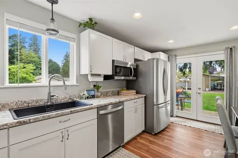 15919 119th Avenue E Puyallup WA 98374