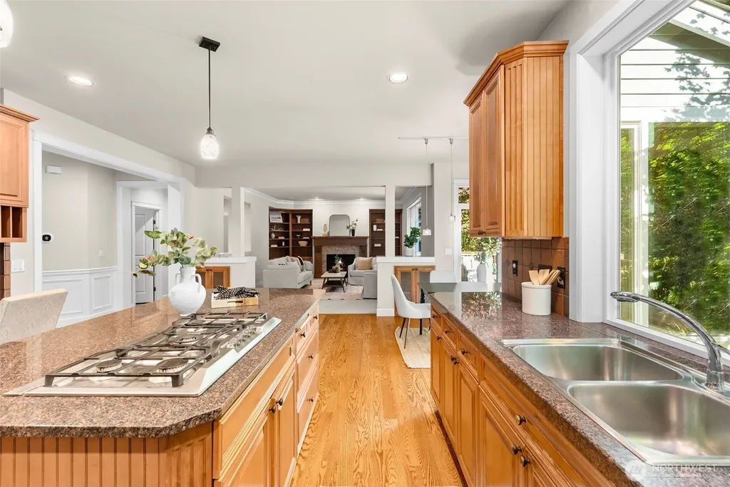 9545 NE Idel Weis Court Bainbridge Island WA 98110