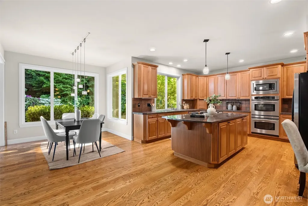 9545 NE Idel Weis Court Bainbridge Island WA 98110