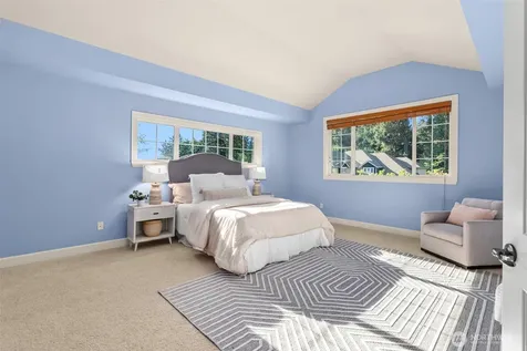 9545 NE Idel Weis Court Bainbridge Island WA 98110
